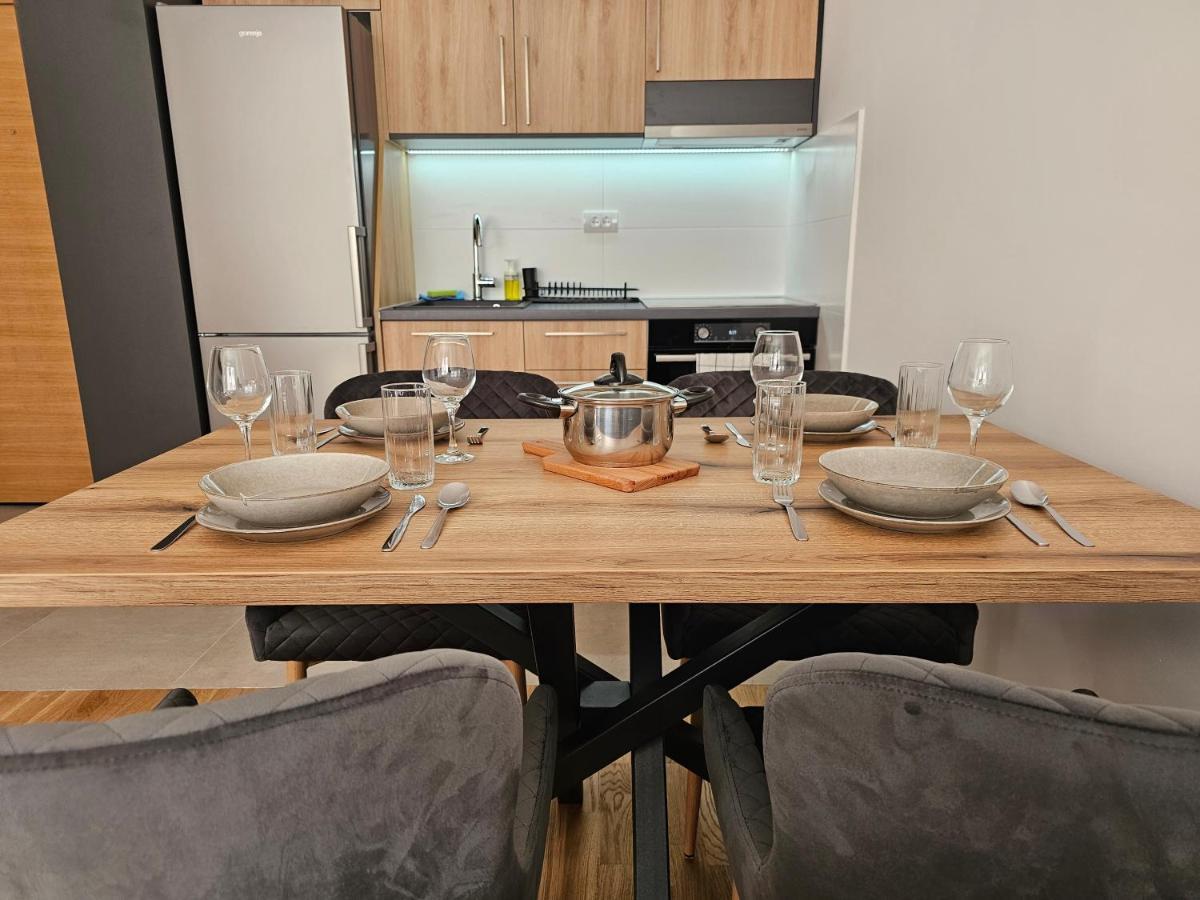Sun&Moon Apartments Νόβι Σαντ Εξωτερικό φωτογραφία